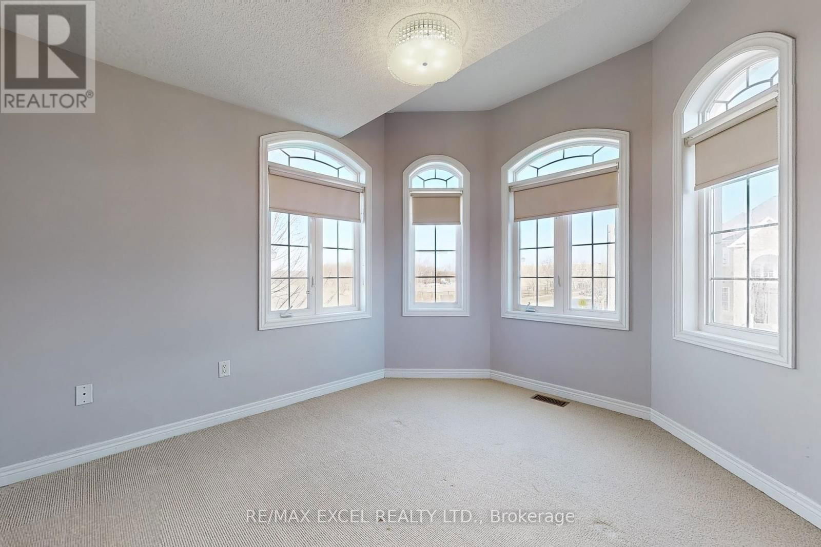 60 GORDON WEEDEN ROAD Image 23