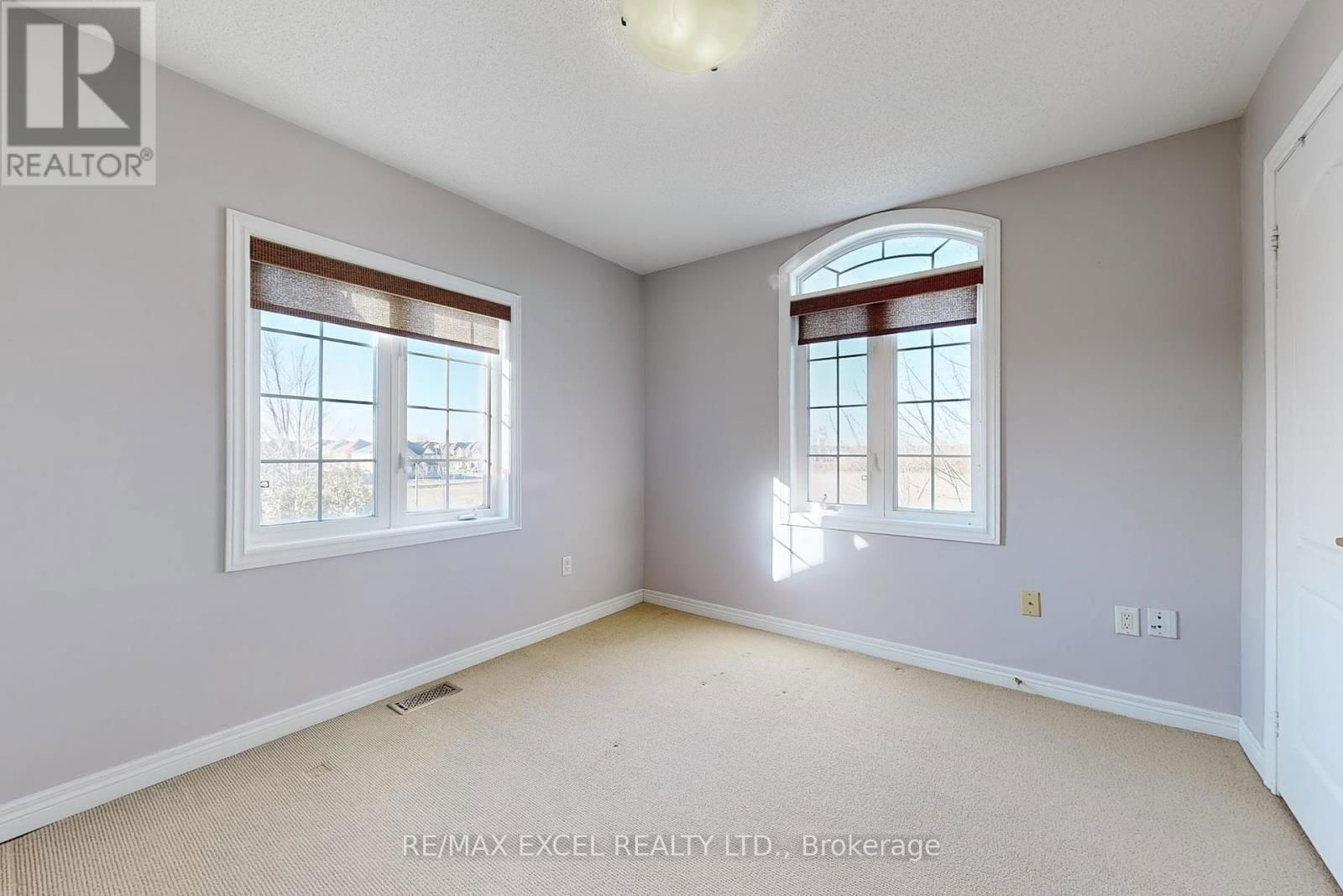 60 GORDON WEEDEN ROAD Image 25