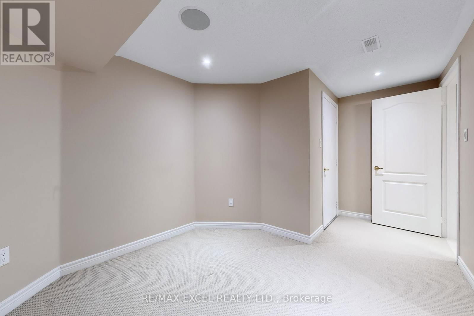 60 GORDON WEEDEN ROAD Image 37