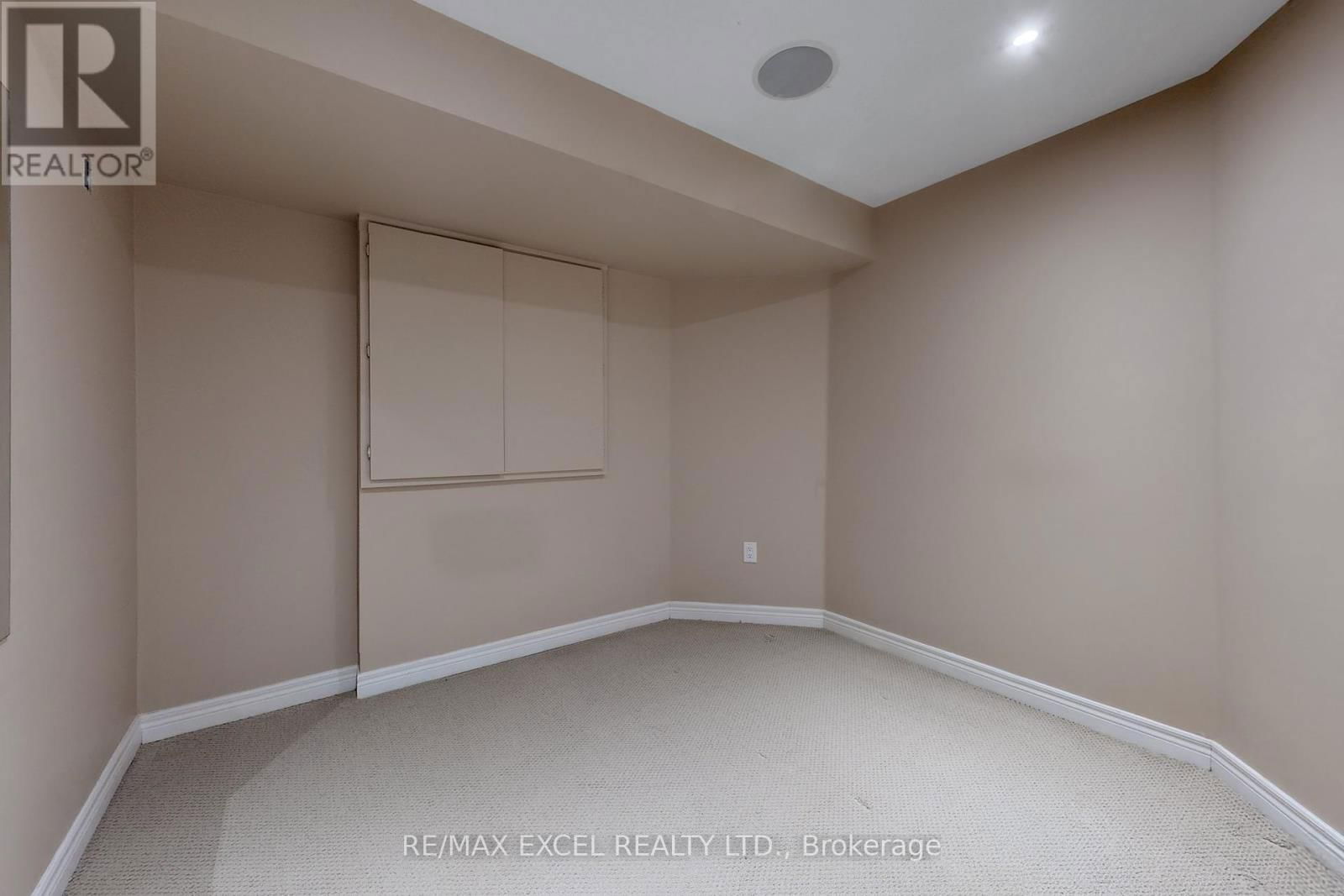 60 GORDON WEEDEN ROAD Image 38