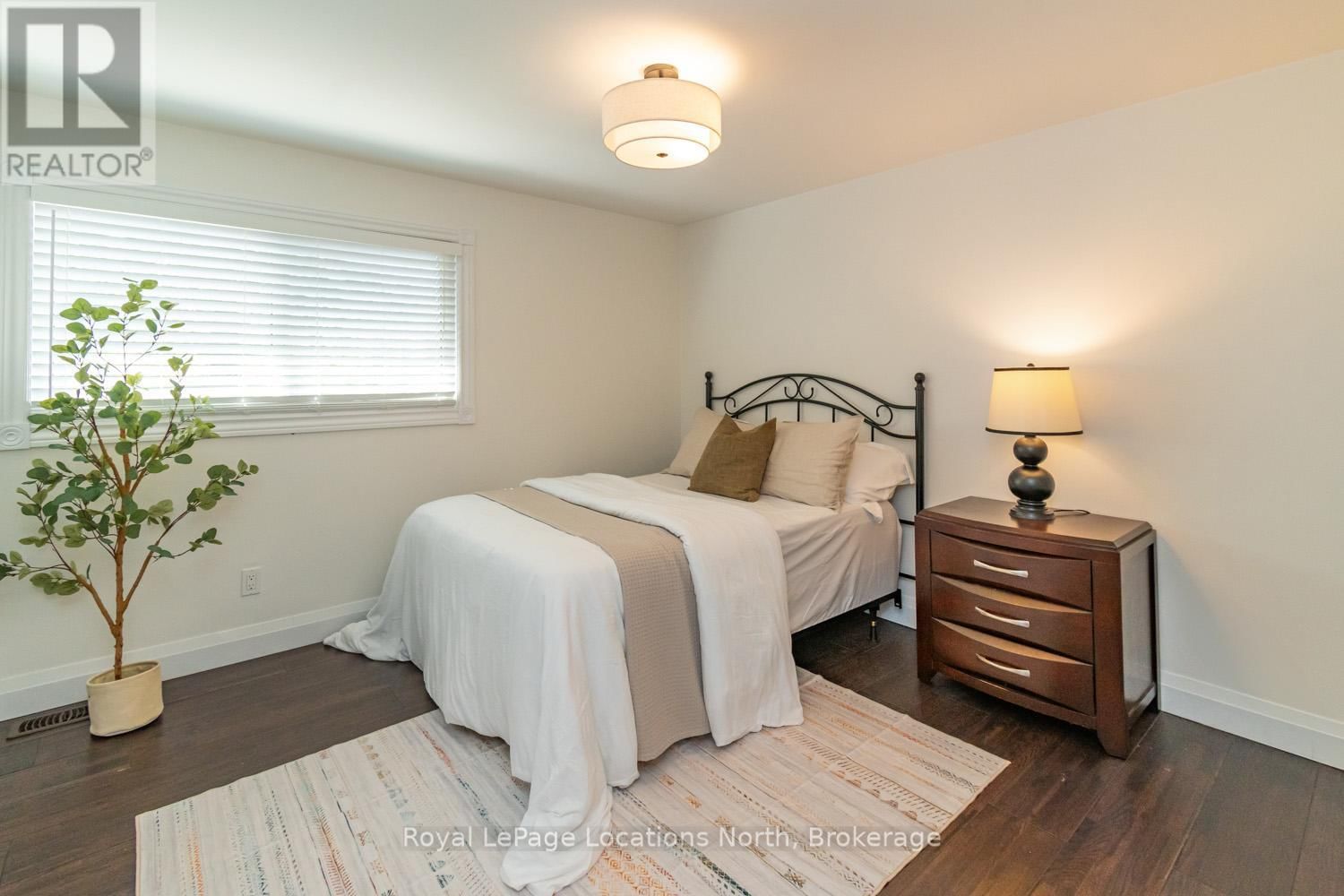 5392 13TH LINE Image 16