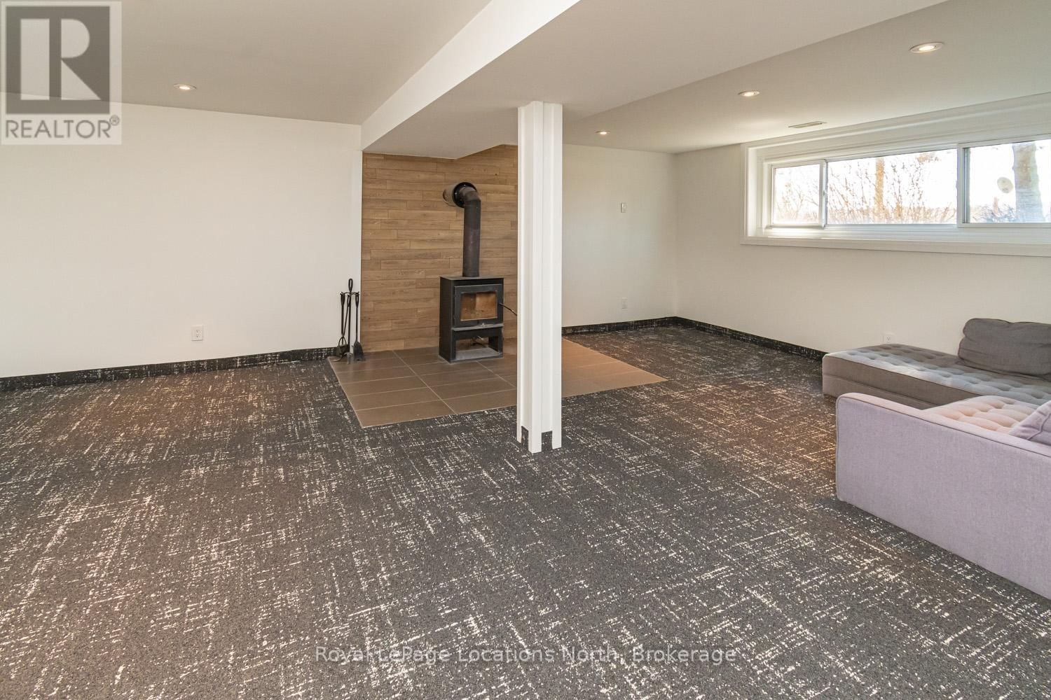 5392 13TH LINE Image 22