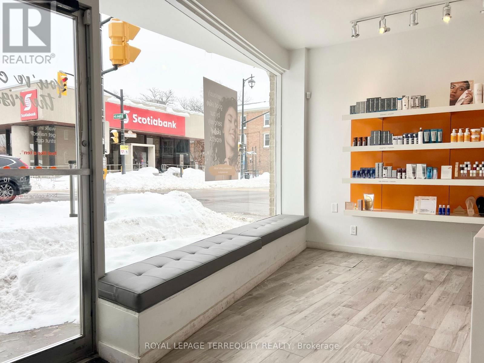 106 MAIN STREET NORTH Image 21