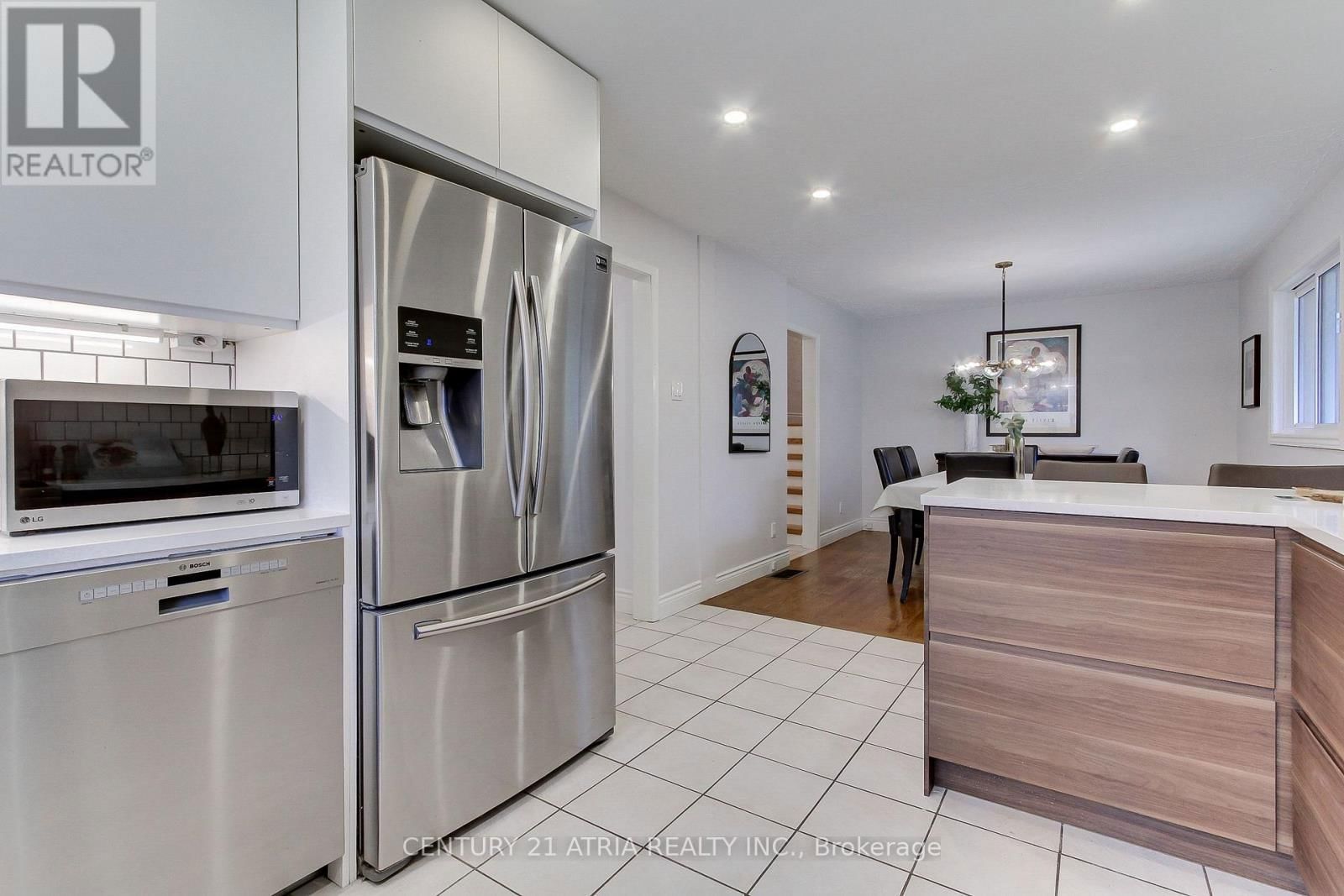 120 LORNE AVENUE Image 13