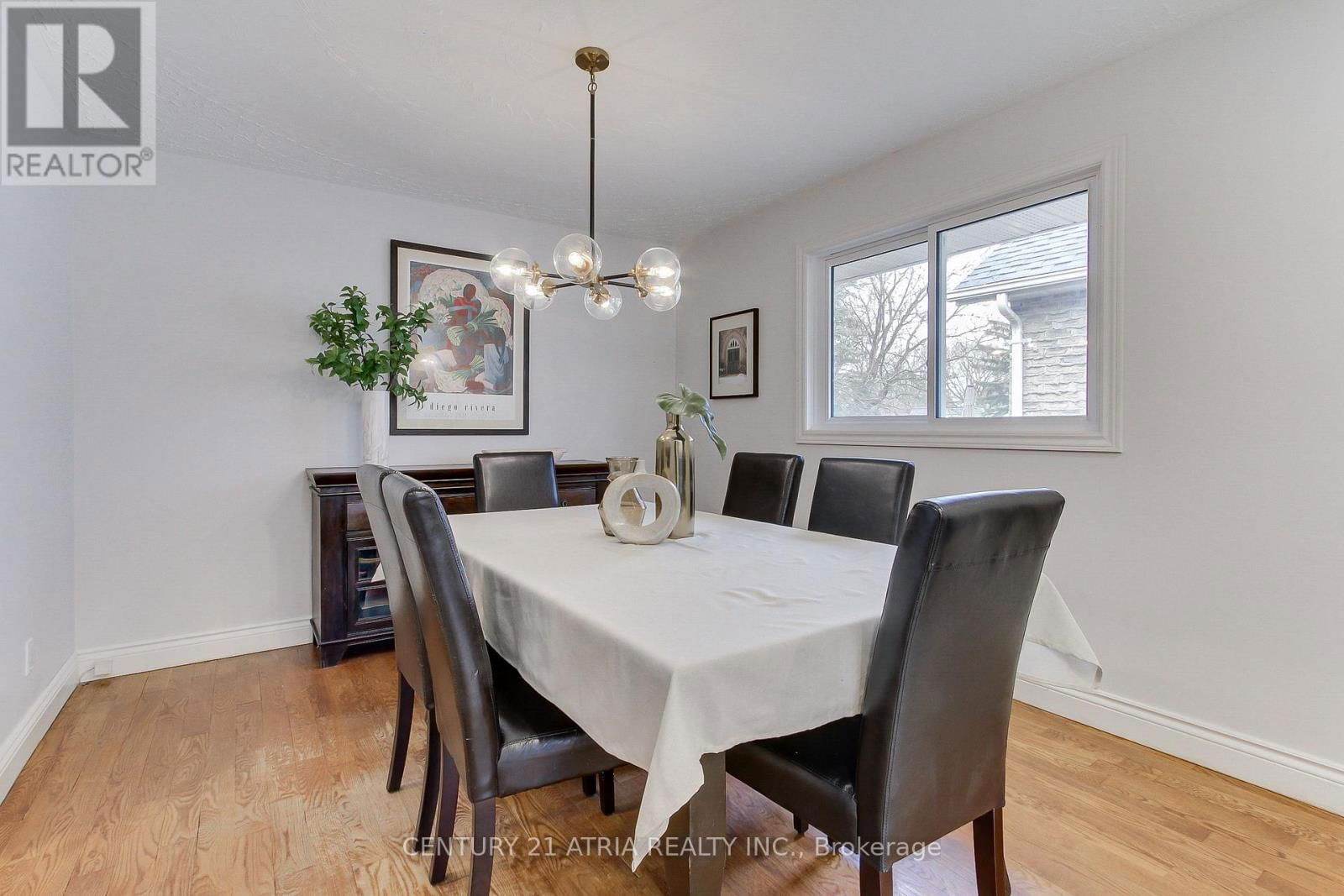 120 LORNE AVENUE Image 15
