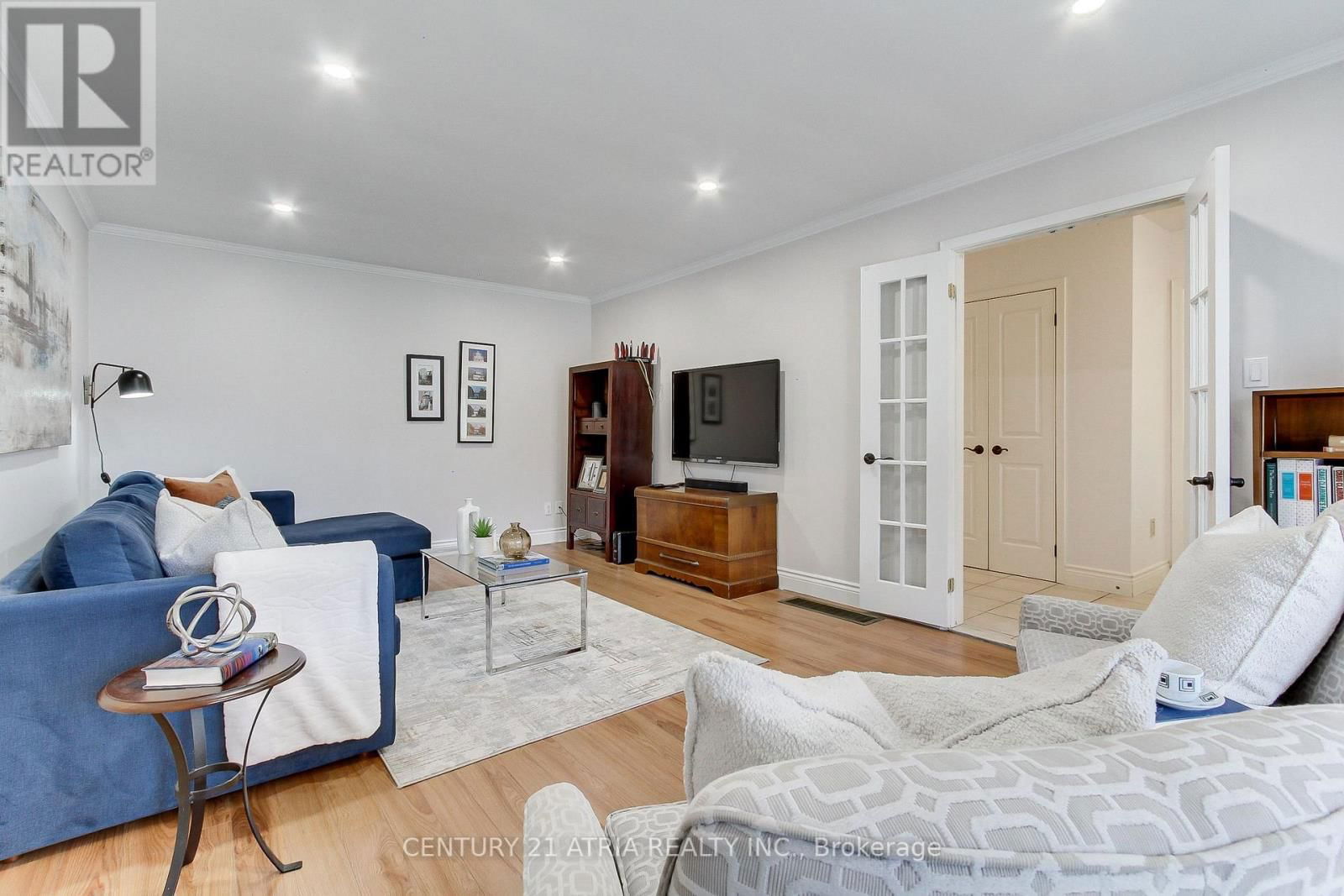 120 LORNE AVENUE Image 18