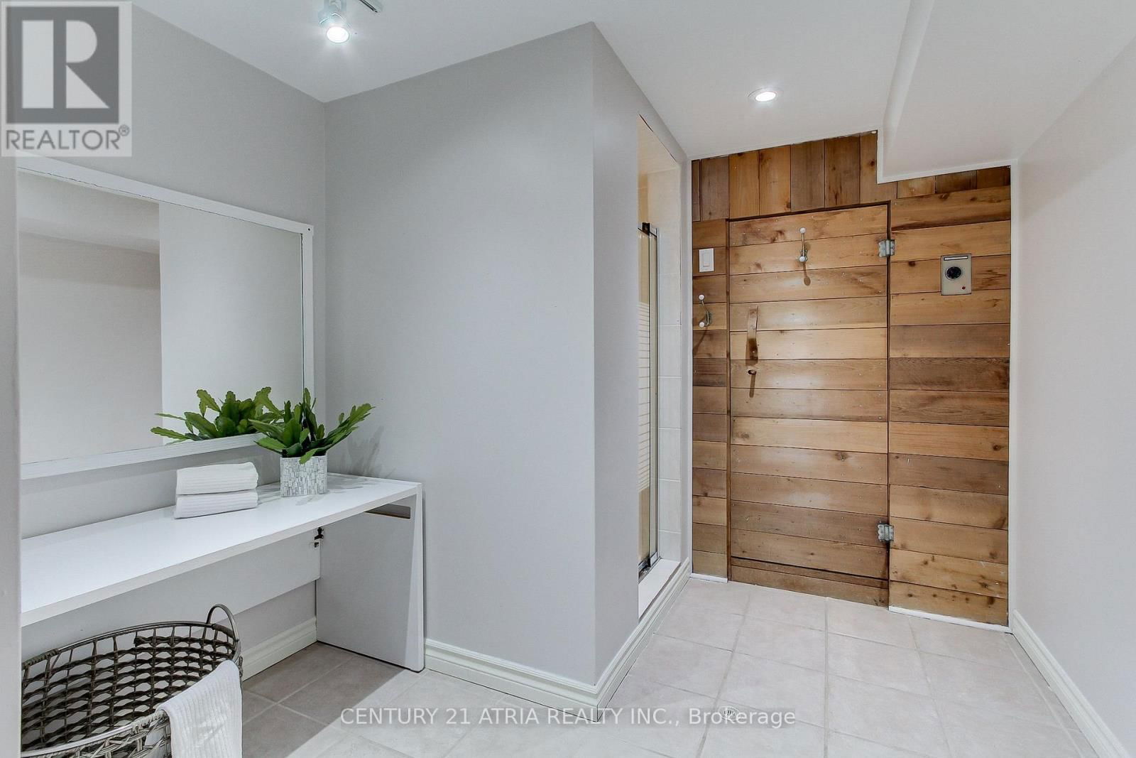 120 LORNE AVENUE Image 43