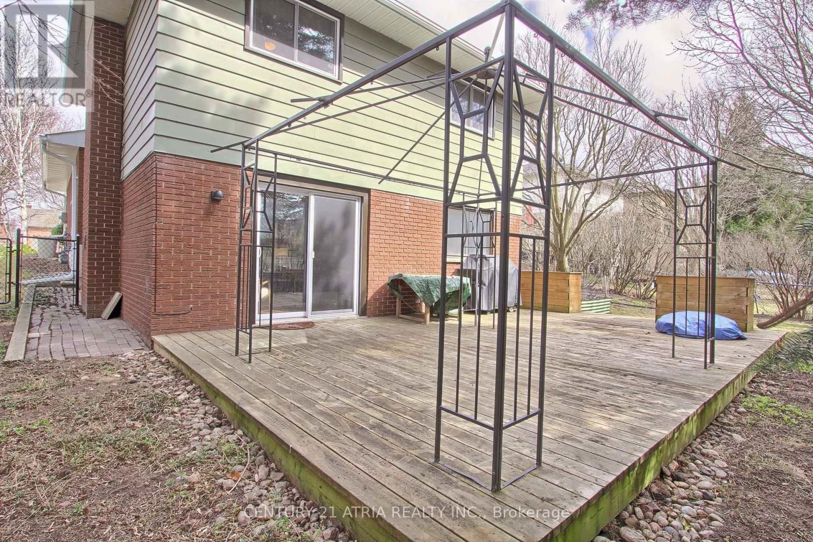 120 LORNE AVENUE Image 47
