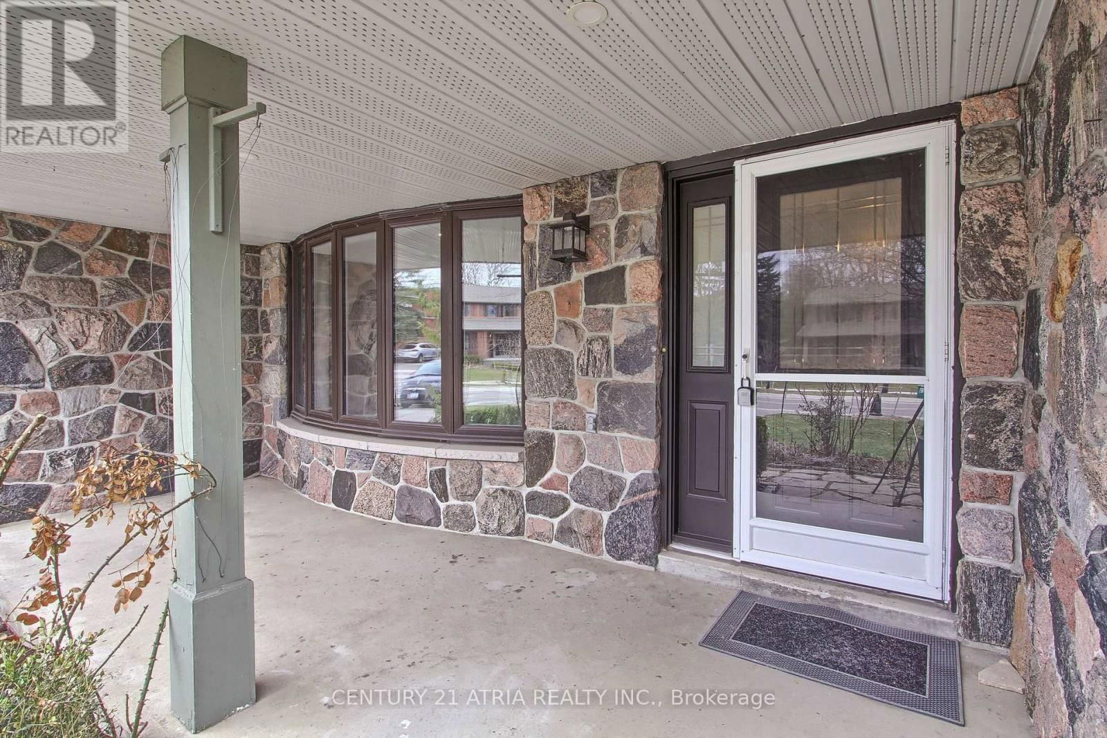 120 LORNE AVENUE Image 5