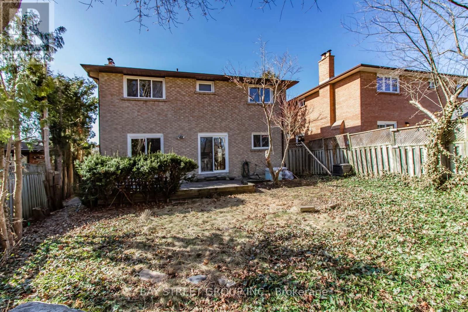 300 FINCHAM AVENUE Image 20