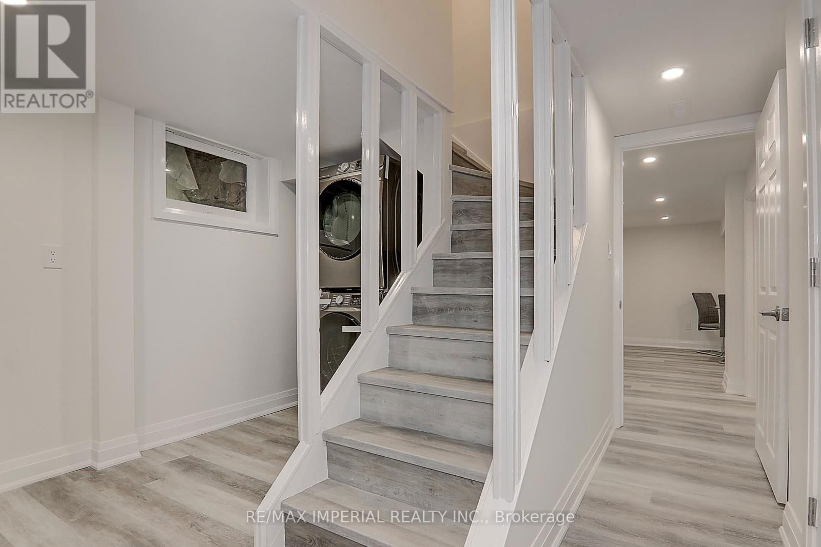 98 BELFRY DRIVE Image 12