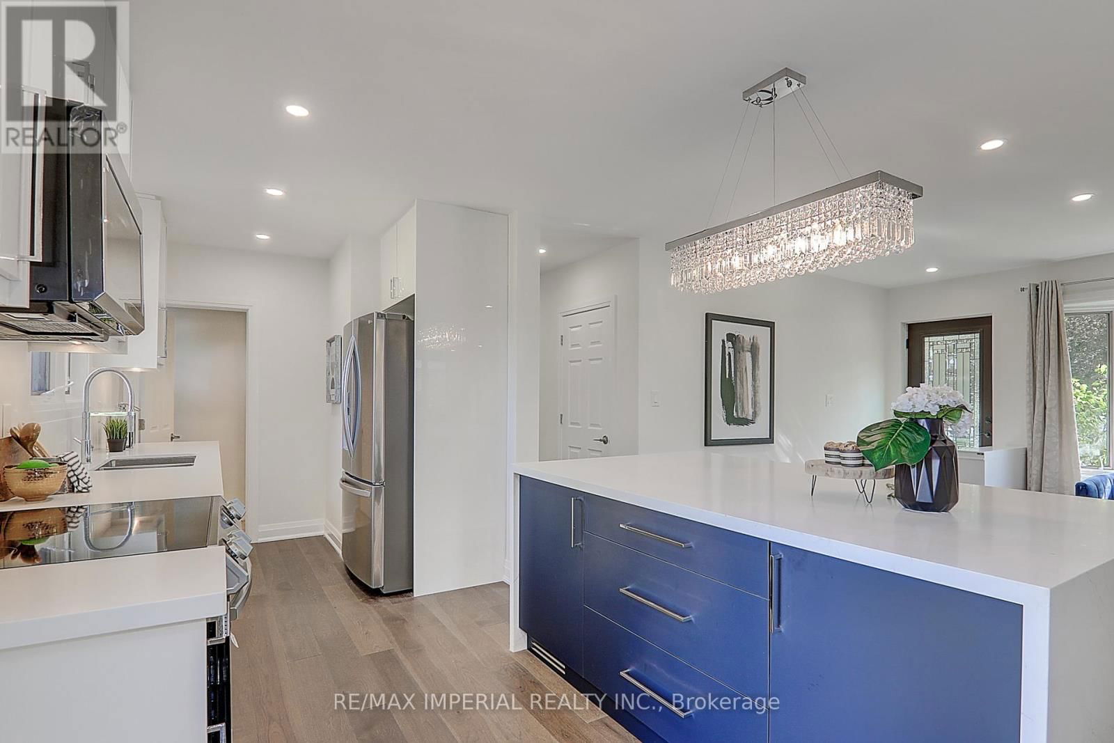 98 BELFRY DRIVE Image 31