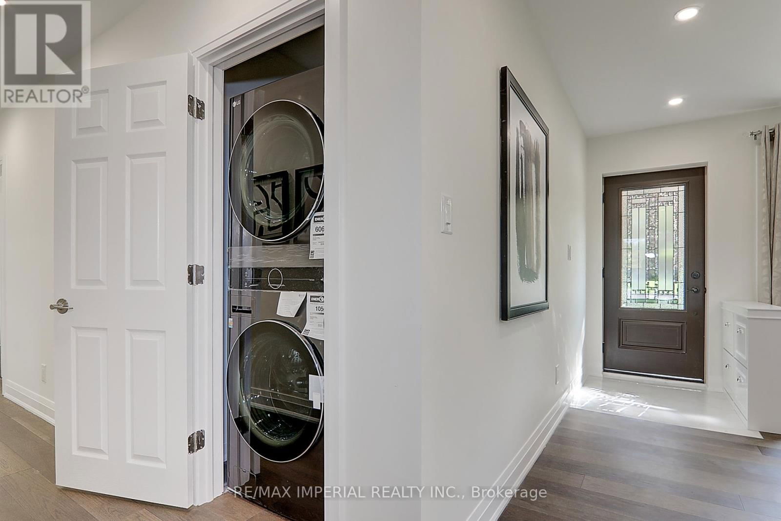 98 BELFRY DRIVE Image 37
