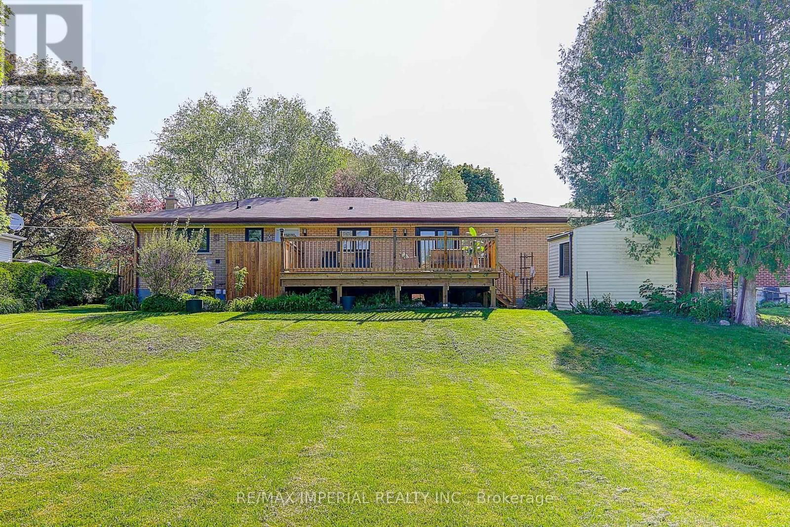 98 BELFRY DRIVE Image 40