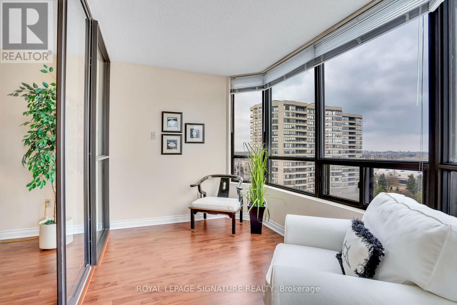 903 - 7440 BATHURST STREET Image 10