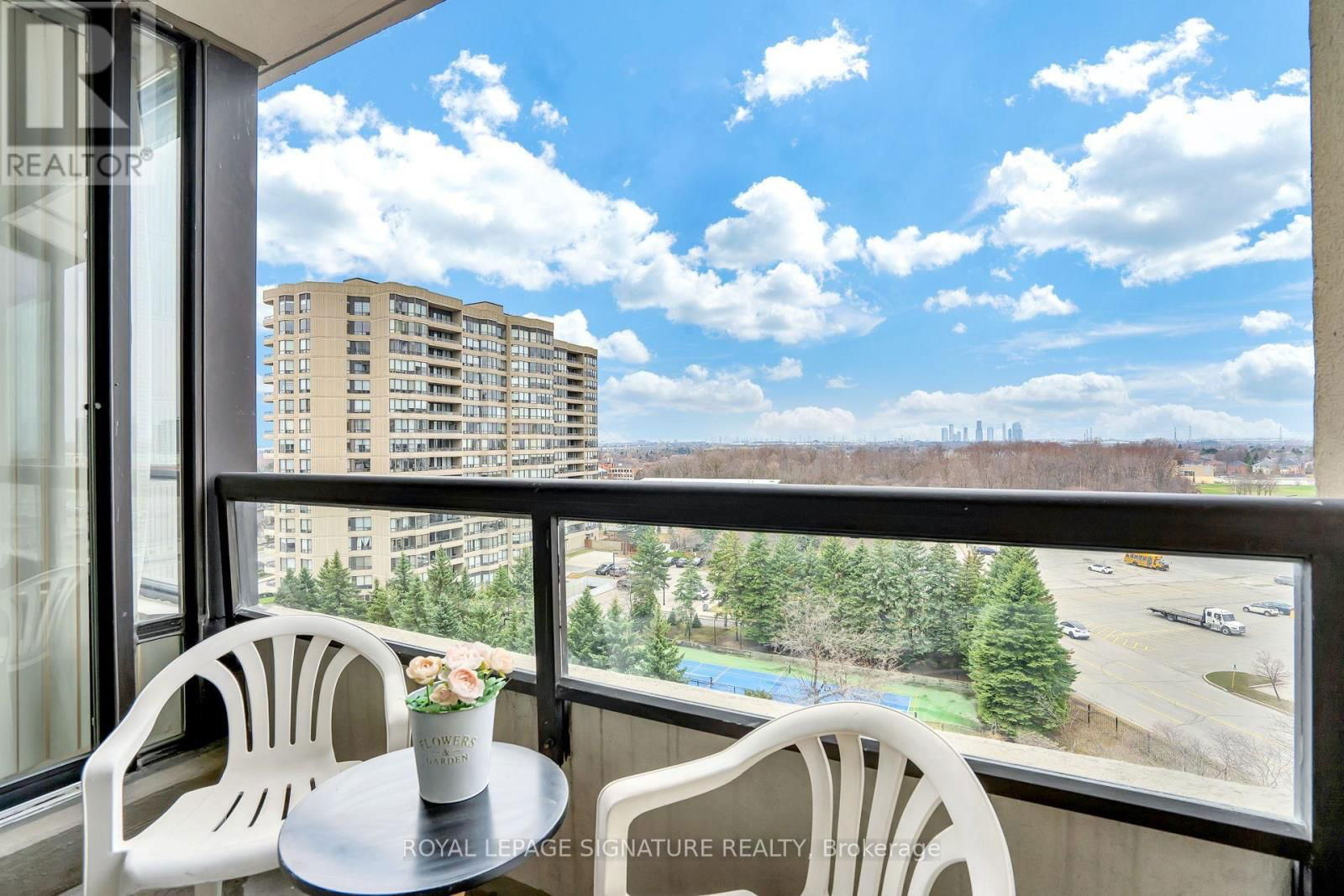 903 - 7440 BATHURST STREET Image 31
