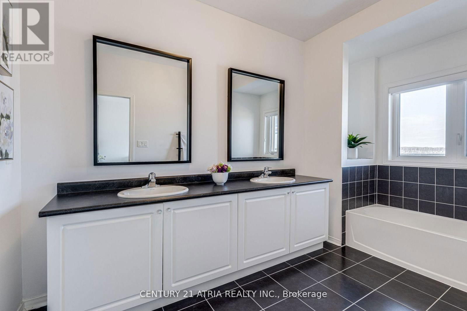 16 HARTNEY DRIVE Image 23