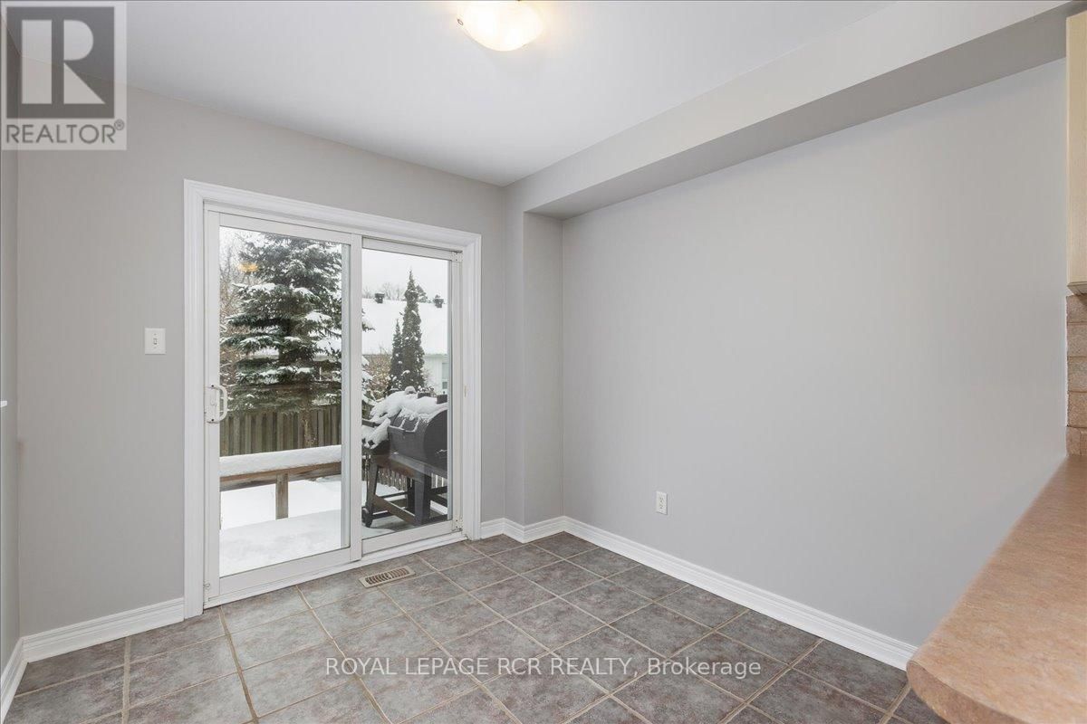 65 MARGARET GRAHAM CRESCENT Image 12