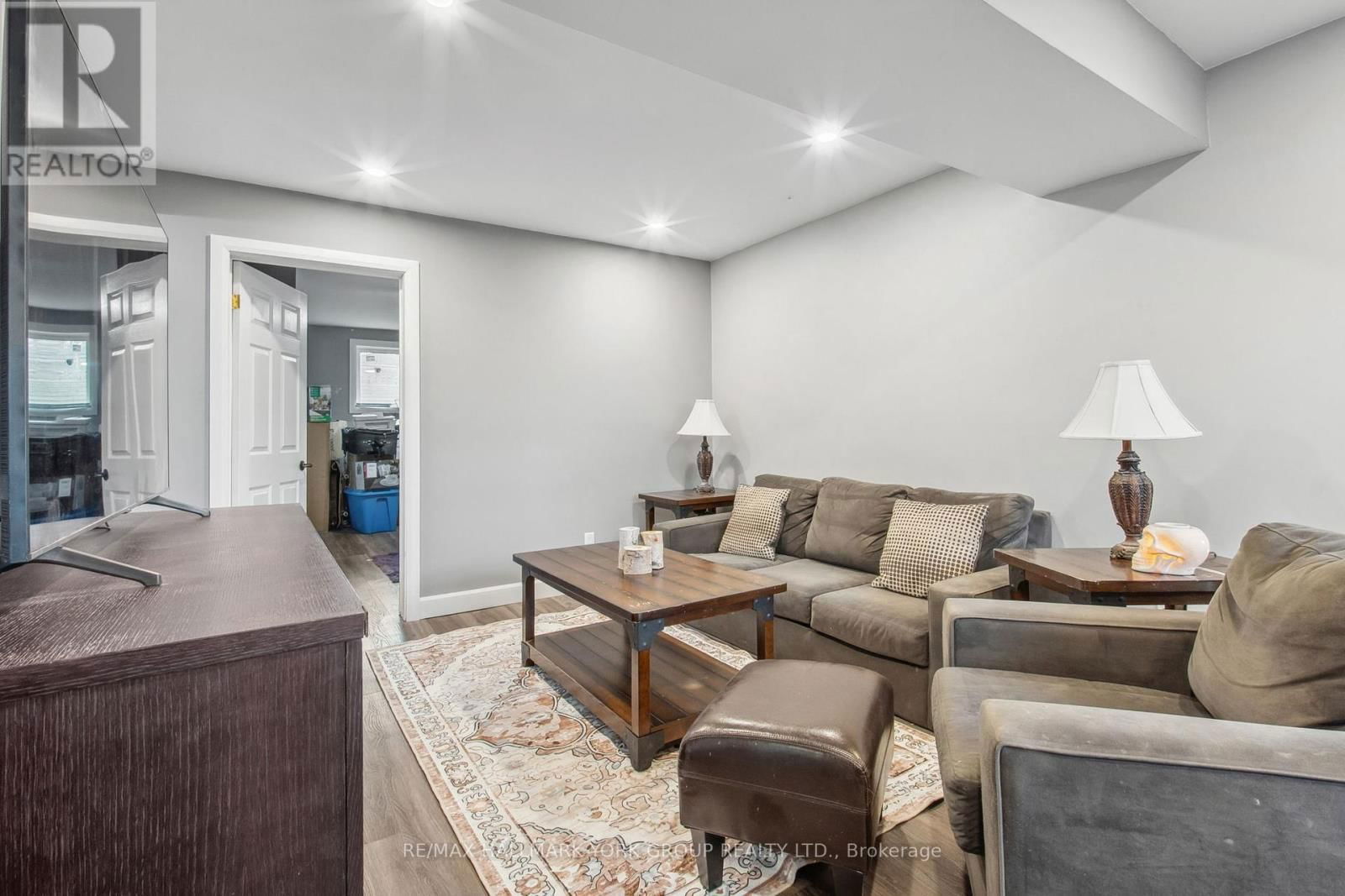 286 MIAMI DRIVE Image 24