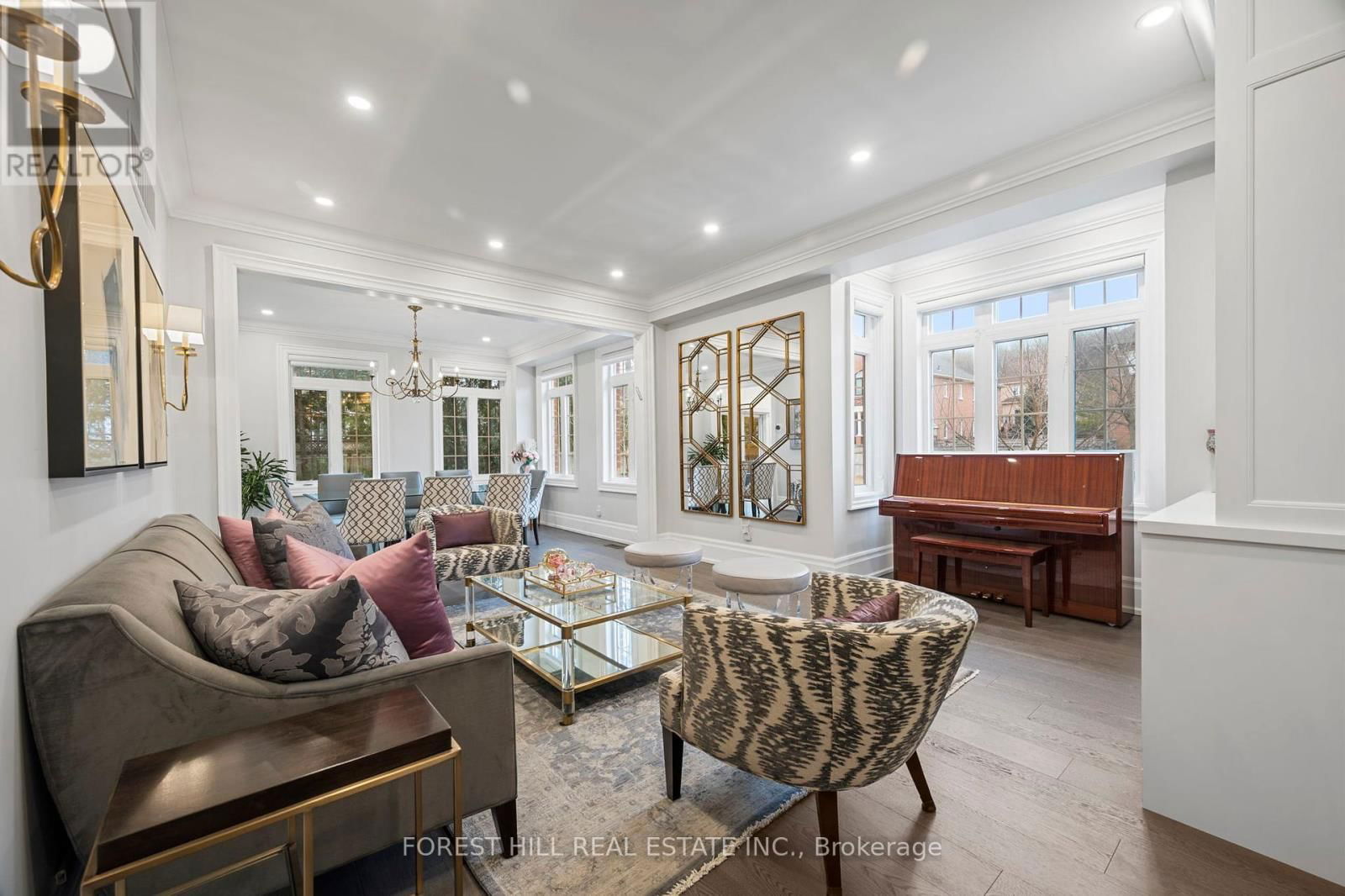 75 STRAUSS ROAD Image 10