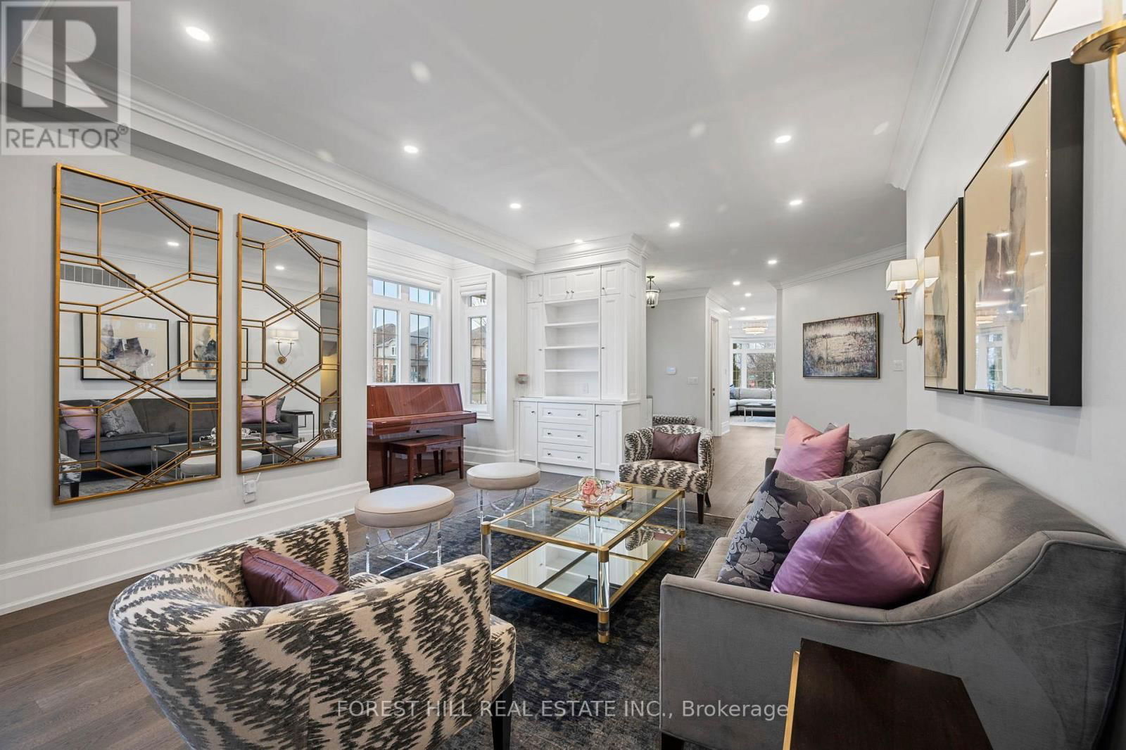 75 STRAUSS ROAD Image 12