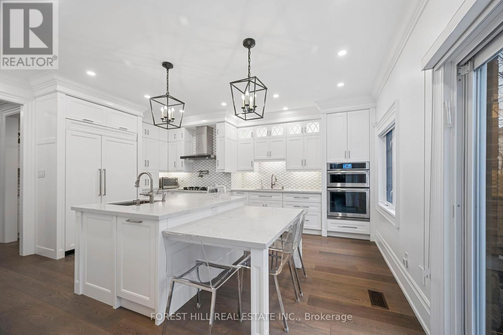 75 STRAUSS ROAD Image 13