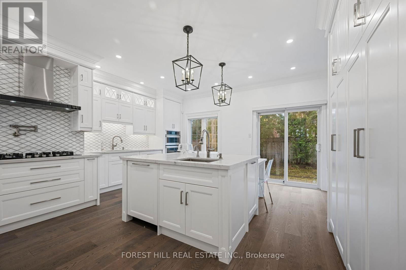 75 STRAUSS ROAD Image 15