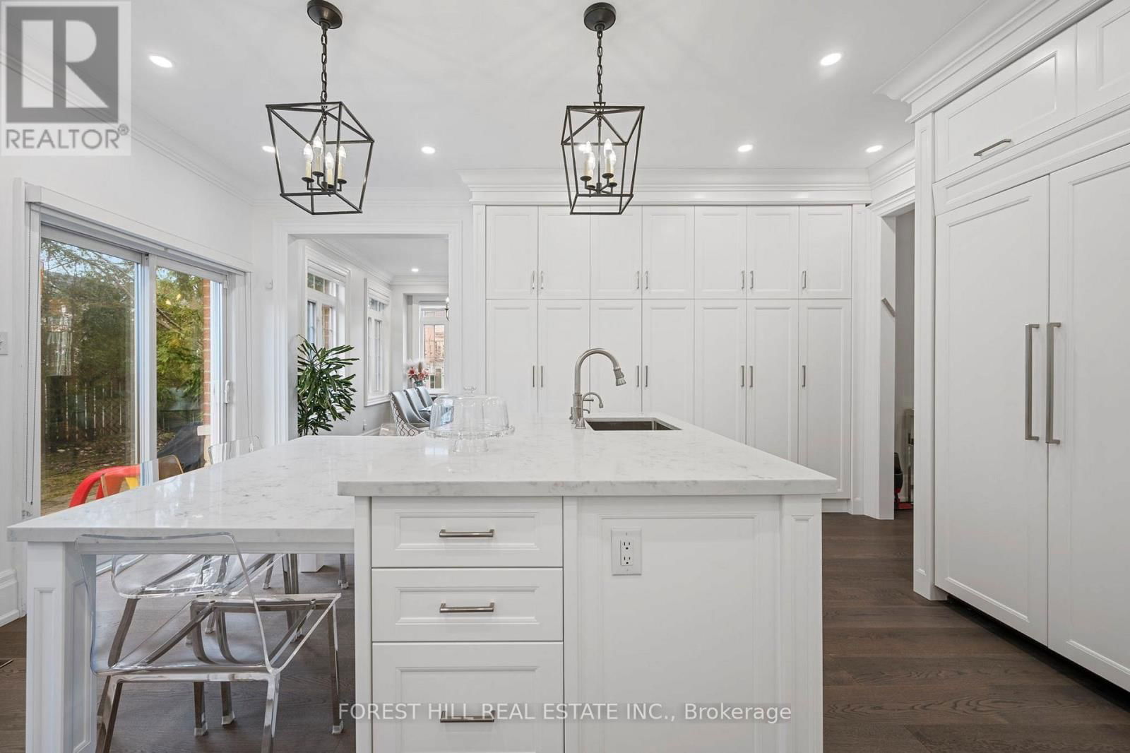 75 STRAUSS ROAD Image 19