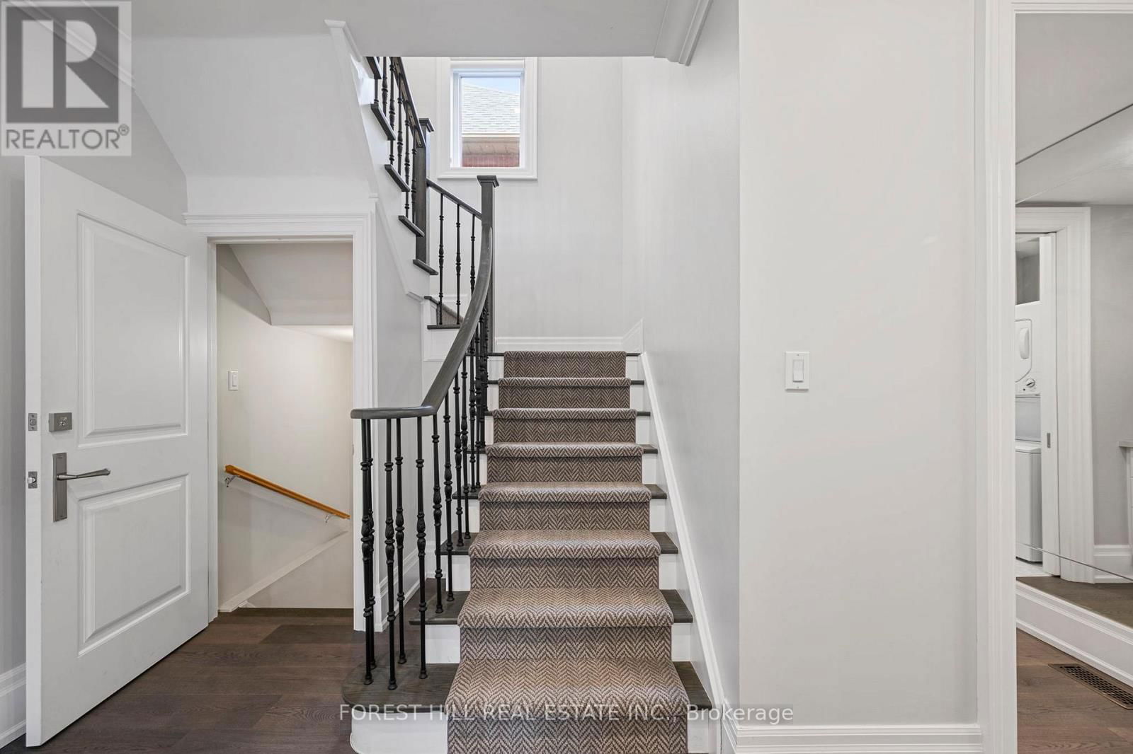 75 STRAUSS ROAD Image 21