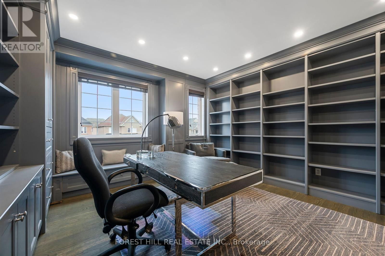 75 STRAUSS ROAD Image 23