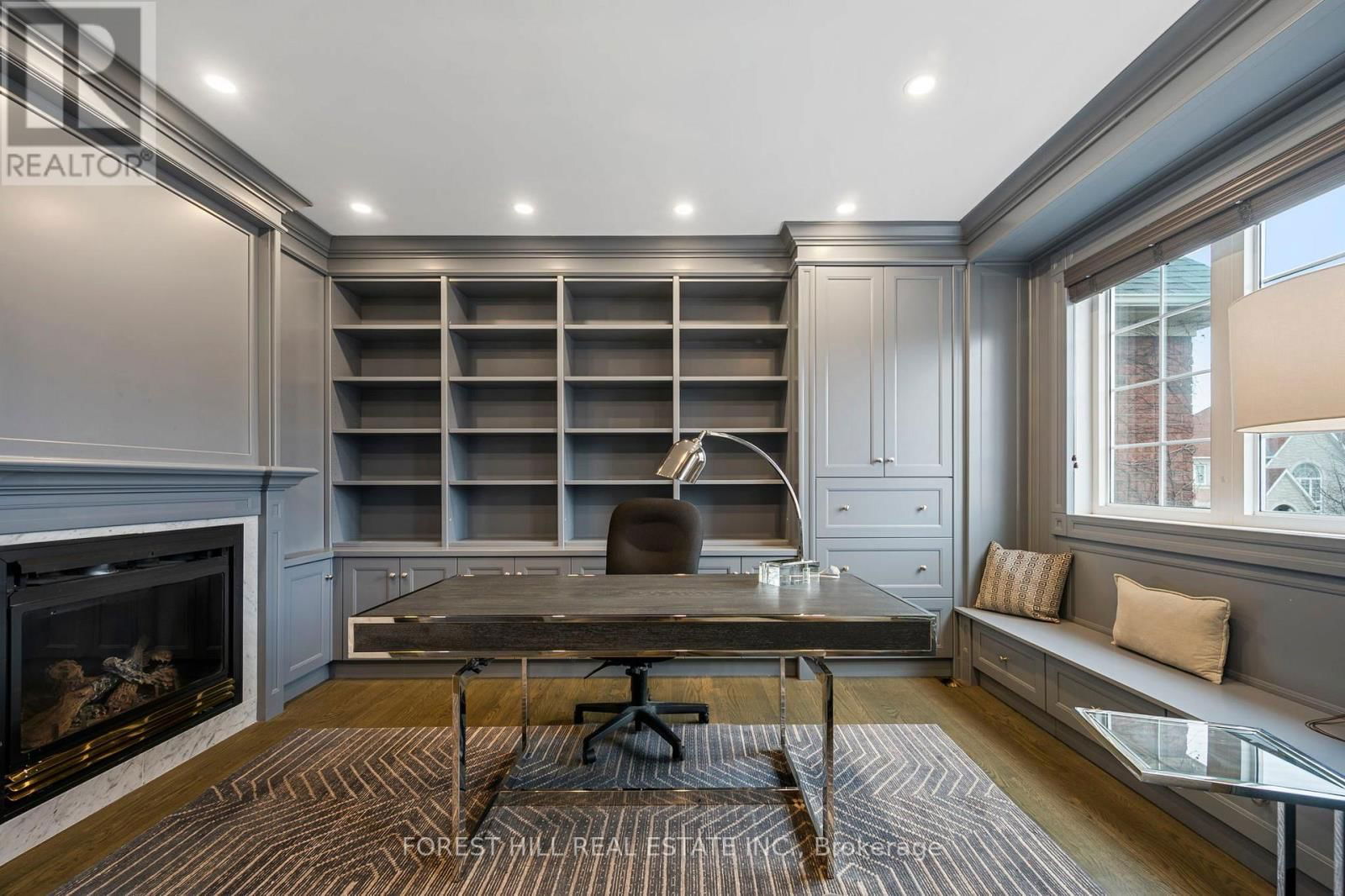 75 STRAUSS ROAD Image 24