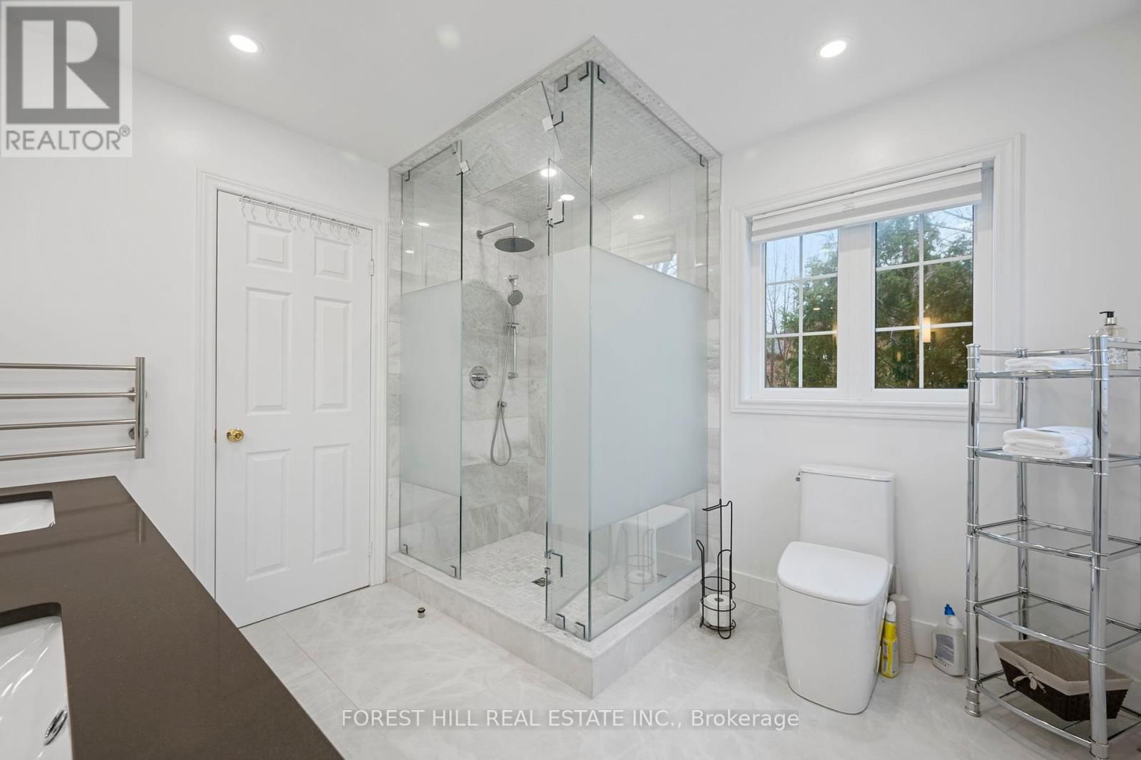 75 STRAUSS ROAD Image 29