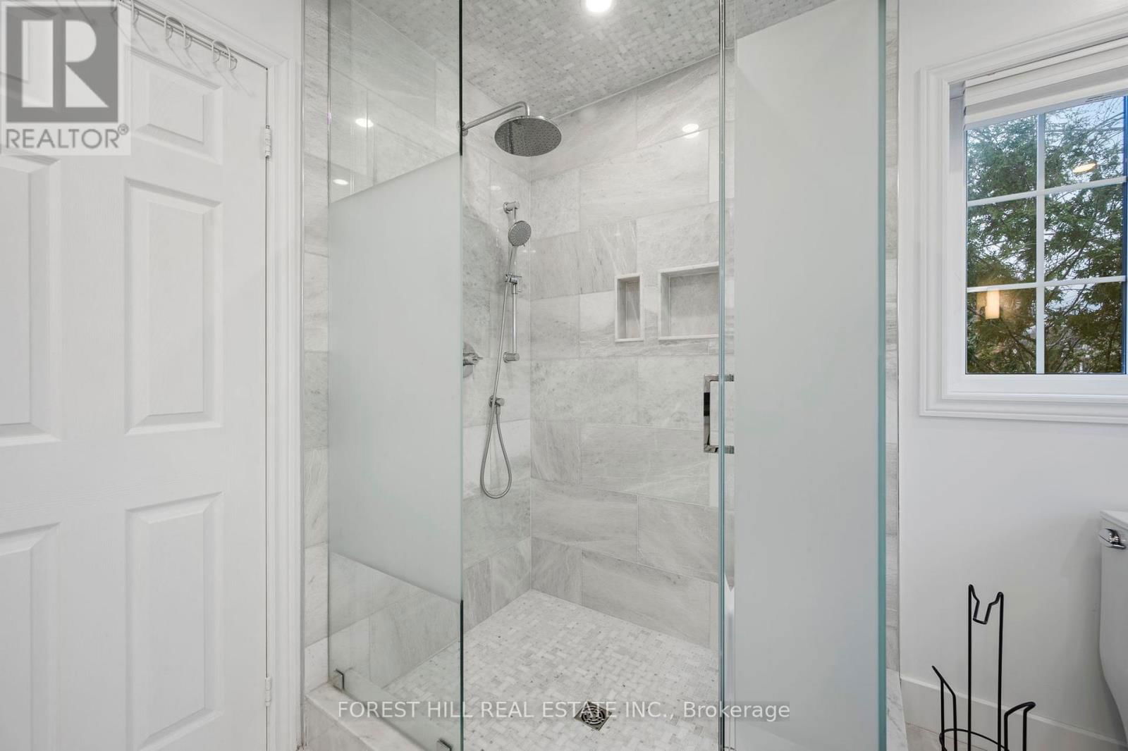 75 STRAUSS ROAD Image 30