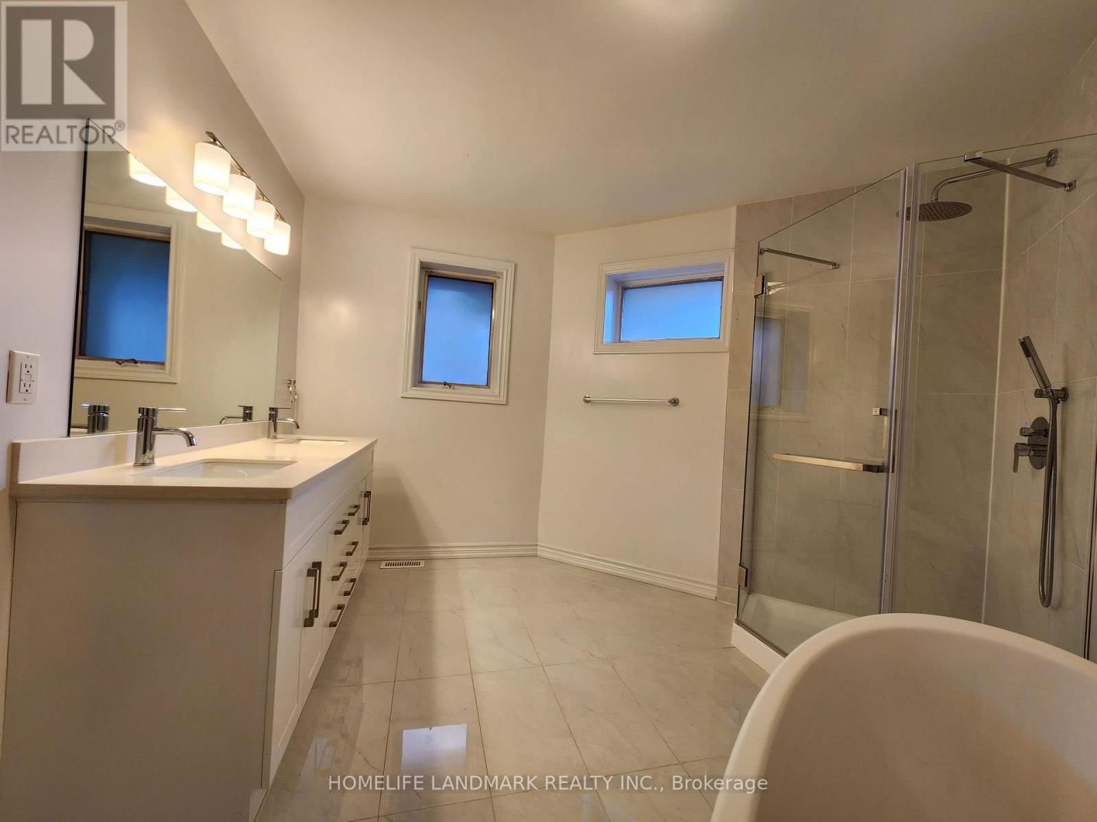 20 EXECUTIVE DRIVE Image 5