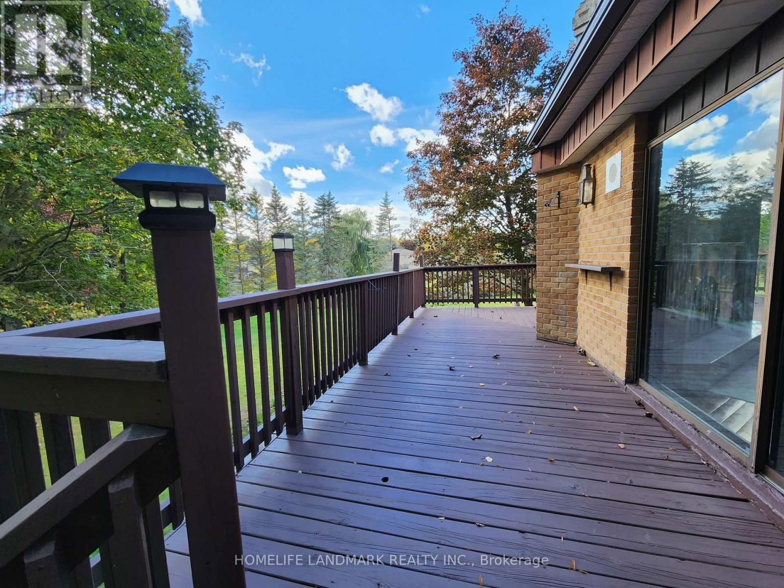 20 EXECUTIVE DRIVE Image 9
