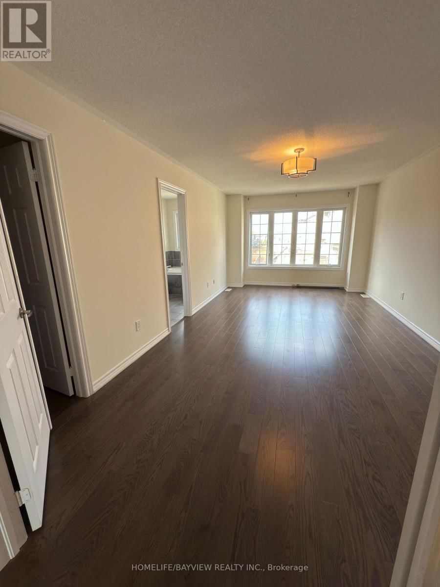 174 FAROOQ BOULEVARD Image 13