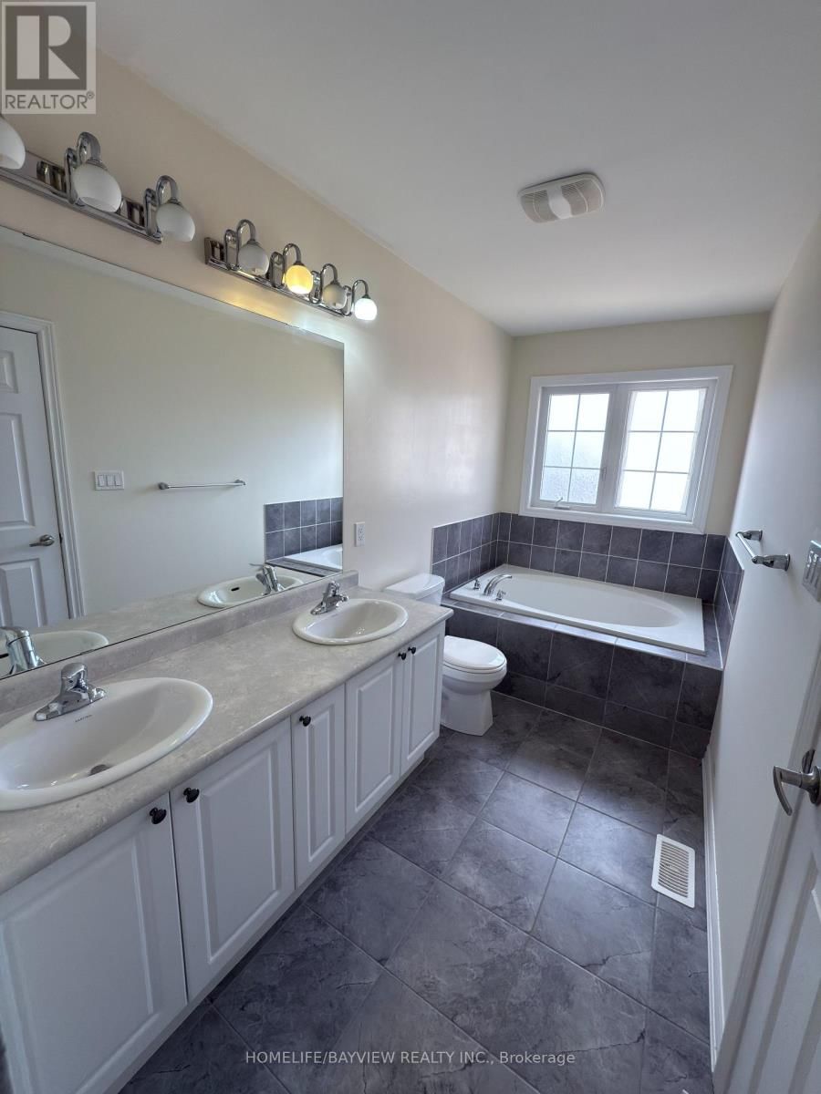 174 FAROOQ BOULEVARD Image 14
