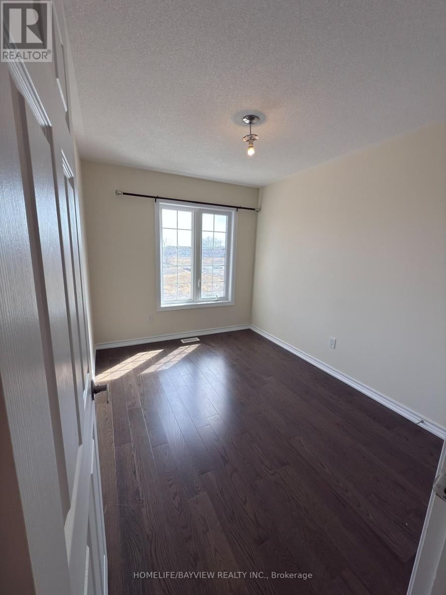 174 FAROOQ BOULEVARD Image 17