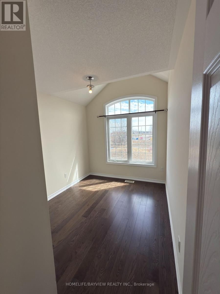174 FAROOQ BOULEVARD Image 18