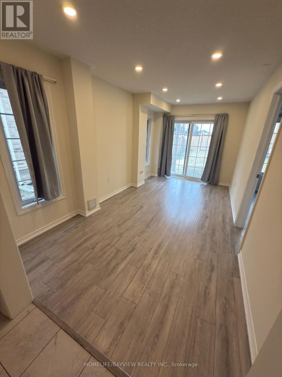 174 FAROOQ BOULEVARD Image 23