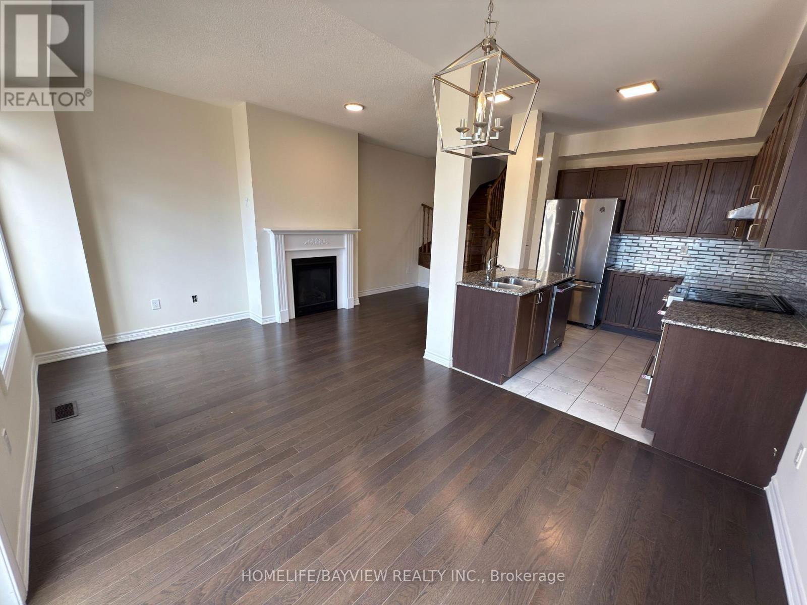 174 FAROOQ BOULEVARD Image 7