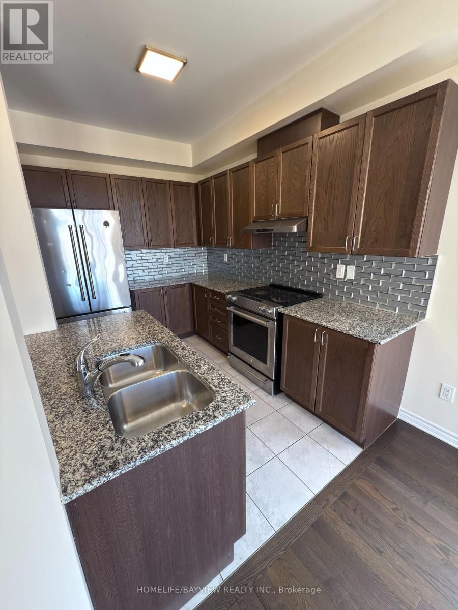 174 FAROOQ BOULEVARD Image 8