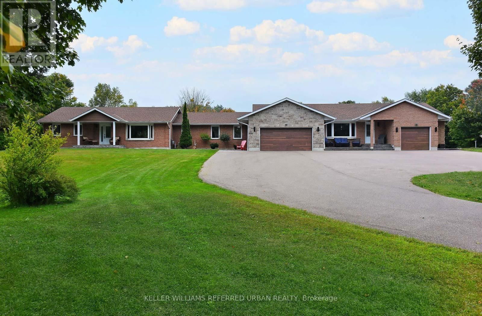 3243 ST. JOHN'S SIDEROAD Image 1