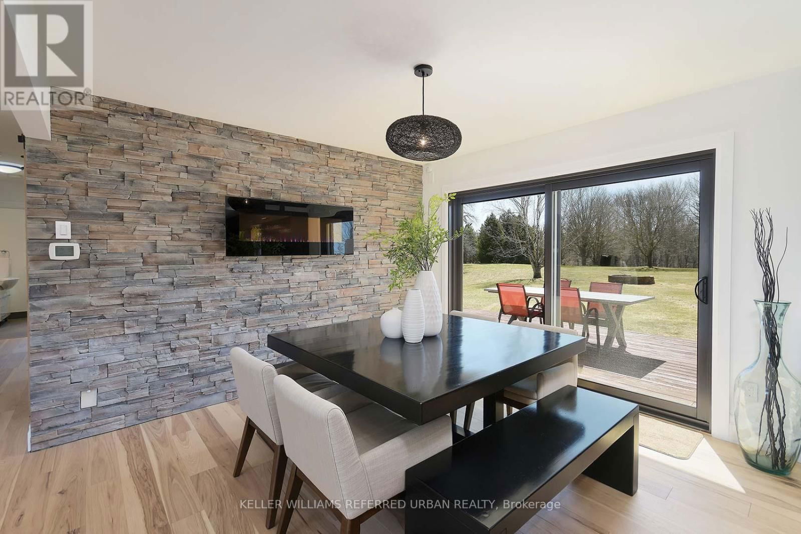 3243 ST. JOHN'S SIDEROAD Image 10
