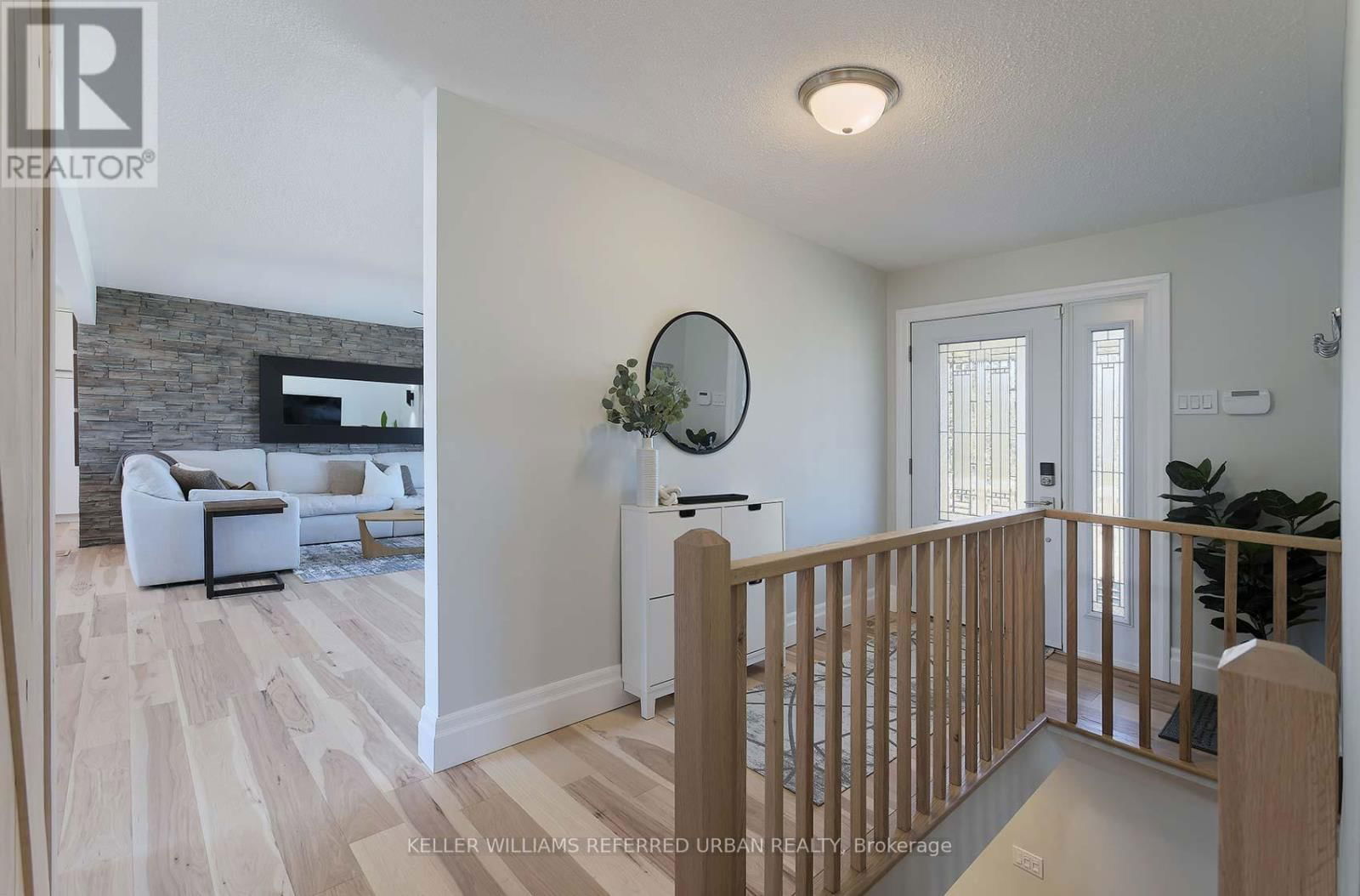 3243 ST. JOHN'S SIDEROAD Image 3
