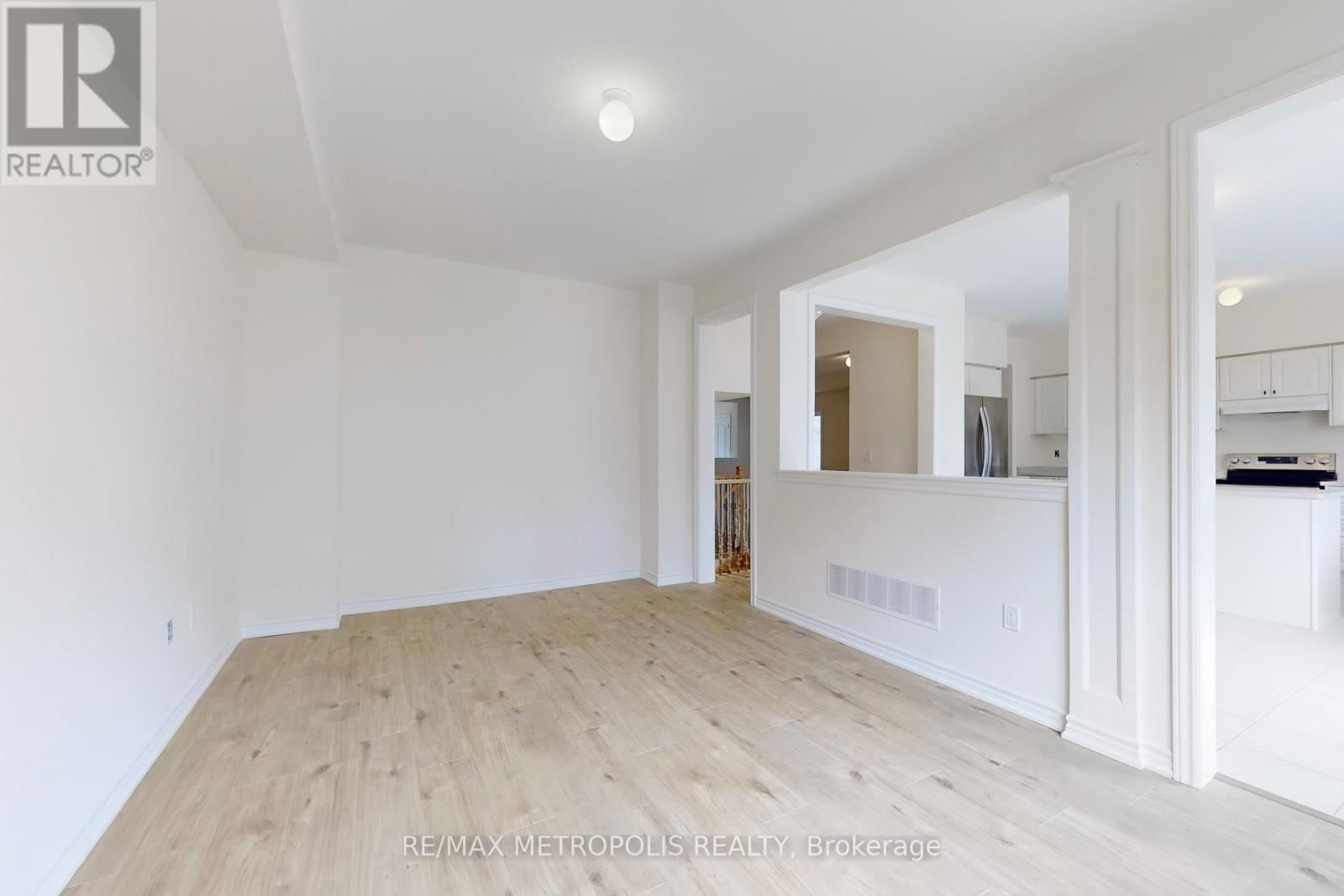 167 HAWKINS STREET Image 10