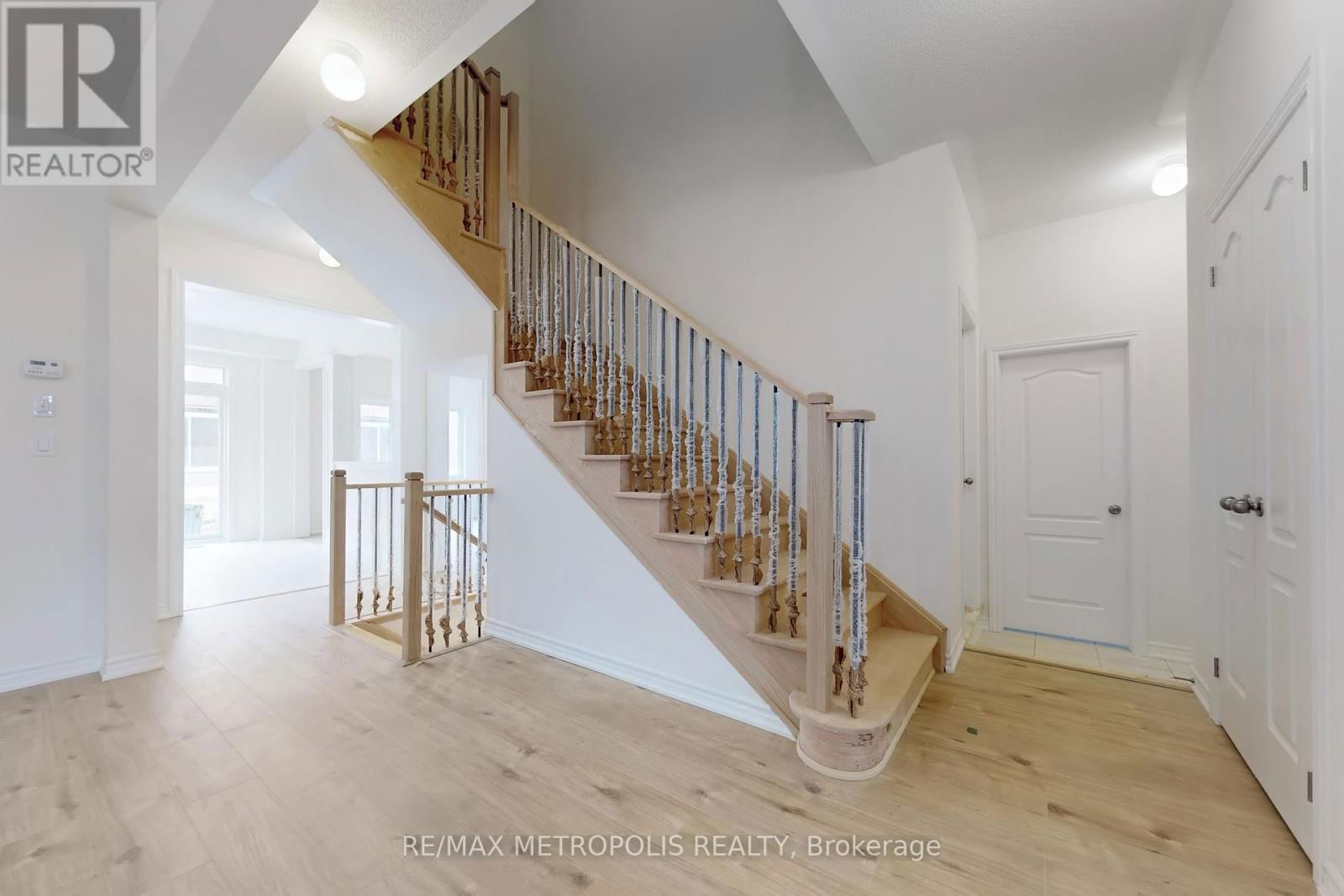 167 HAWKINS STREET Image 19