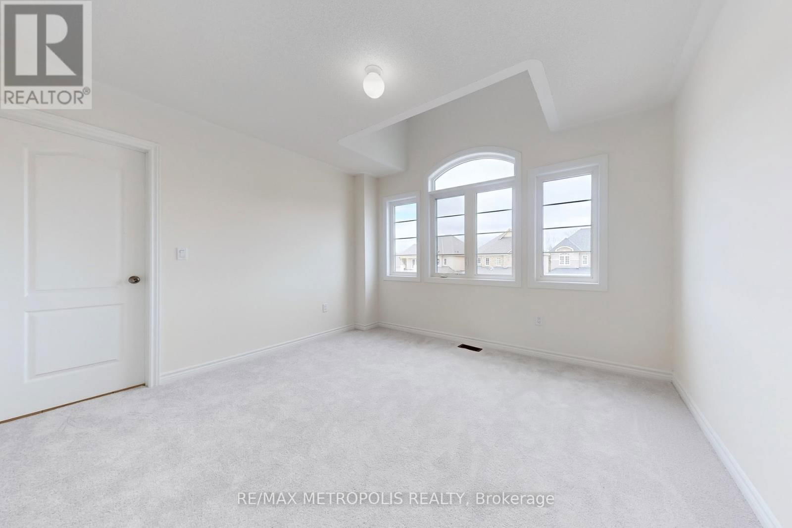 167 HAWKINS STREET Image 37