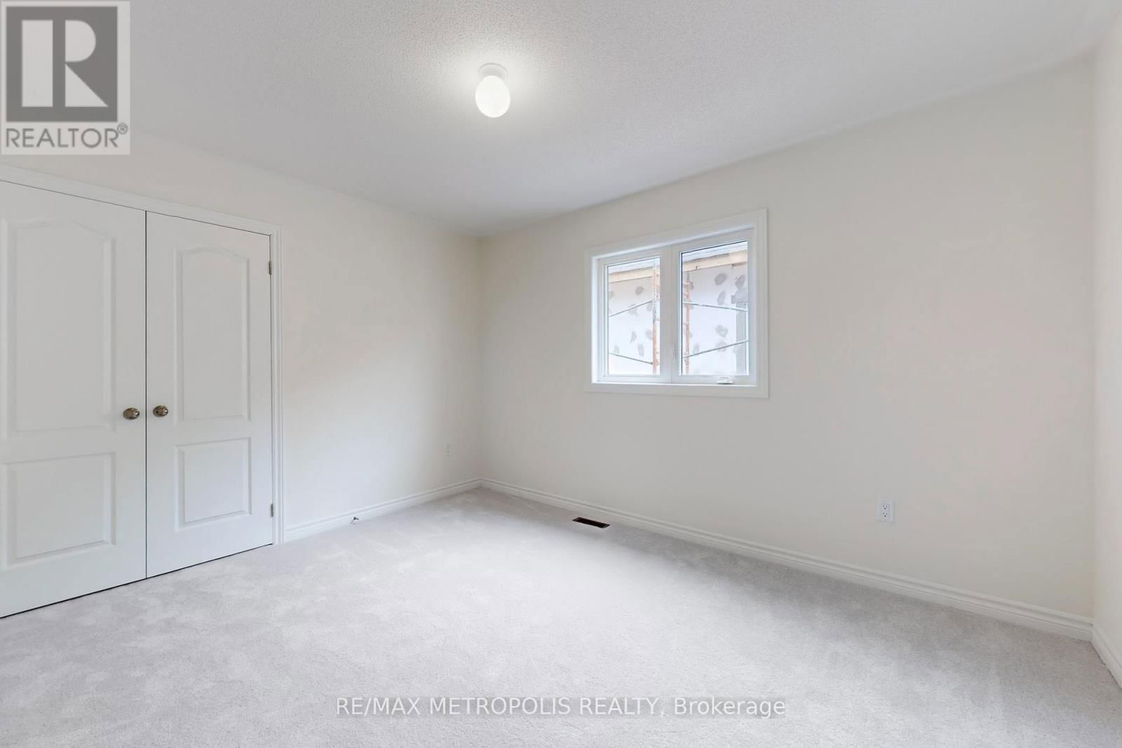 167 HAWKINS STREET Image 43