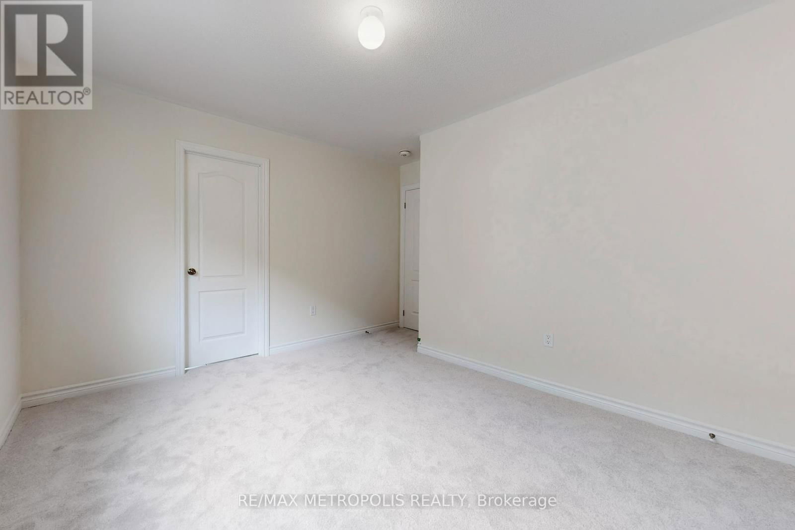 167 HAWKINS STREET Image 44